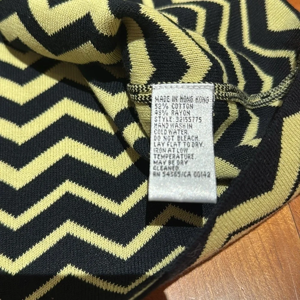 Nygard Collection sleeveless knit top geometric pattern chevron design set sz L